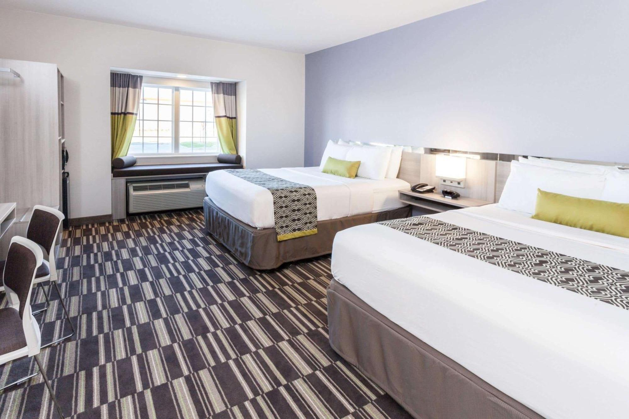 Microtel Inn & Suites By Wyndham West Fargo Near Medical Center Exterior foto